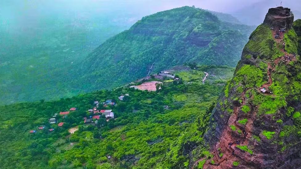 Kalavantin Durg: ஆபத்தான மலையில் டிரெக்கிங் செல்ல விரும்பும் ஆனந்த் மஹிந்திரா - ஏன்?
