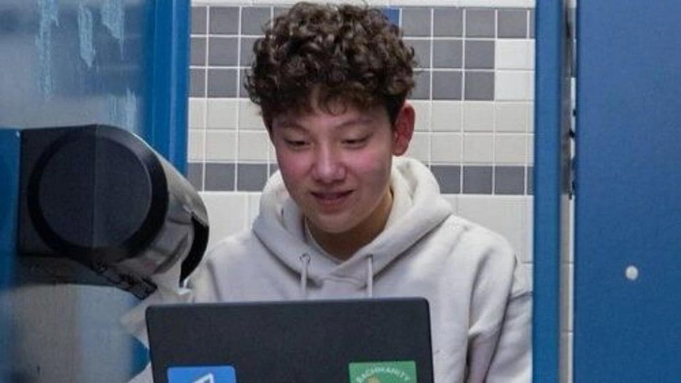 Eric Zhu: பள்ளி கழிவறையில் இருந்து நிறுவனத்தை தொடங்கிய 15 வயது சிறுவன் - யார் இவர்?