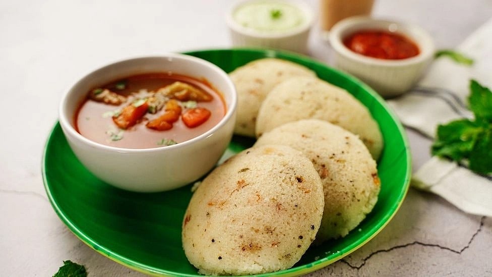 இரண்டாம் உலகப்போருக்கும் ரவா இட்லிக்கும் என்ன தொடர்பு? ஒரு சுவாரஸ்ய வரலாறு!