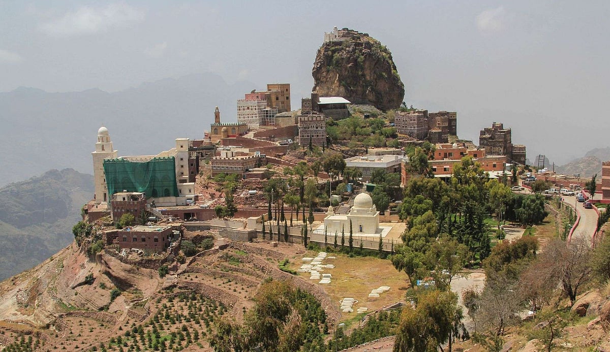 உலகில் மழையே பெய்யாத கிராமம் இது தானா? எமன் நாட்டின் அல் ஹுதாயிபின் கதை என்ன? | Fact Check