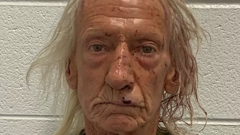 இஸ்லாமிய வெறுப்பின் கொடூரம்: 6 வயது சிறுவனுக்கு 26 கத்தி குத்து - எங்கே?