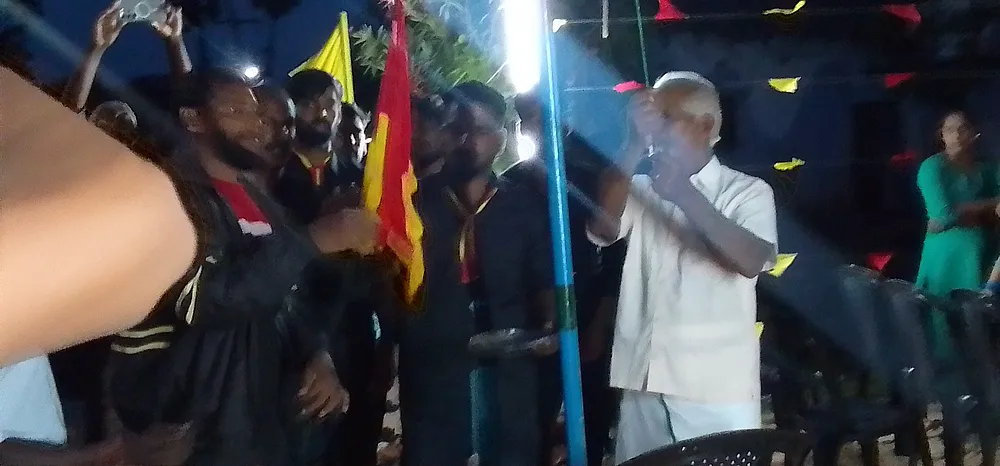 தமிழர் தாயகம் எங்கும் உணர்வு பூர்வமாக மாவீரர்களுக்கு அஞ்சலி 7 https://www.ilakku.org/wp-content/uploads/2021/08/cropped-Google_Logo.png Oruvan