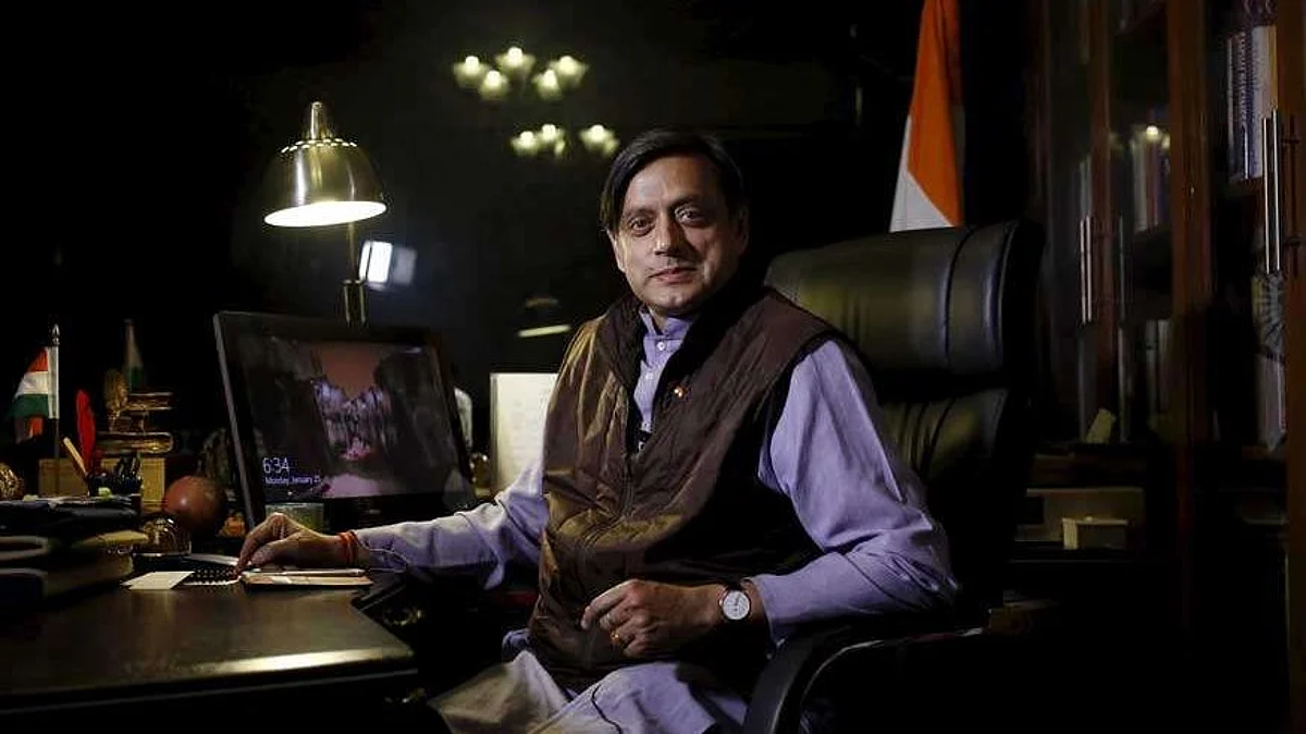 সাহিত্য অকাদেমি, ২০১৯ পুরস্কার পাচ্ছেন কংগ্রেস নেতা শশী থারুর