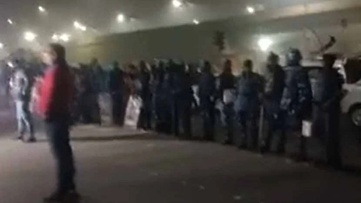 গাজীপুর সীমান্তে র্যাফ, বাহিনী মোতায়েন - আন্দোলন চলবে - ঘোষণা রাকেশ টিকায়েতের