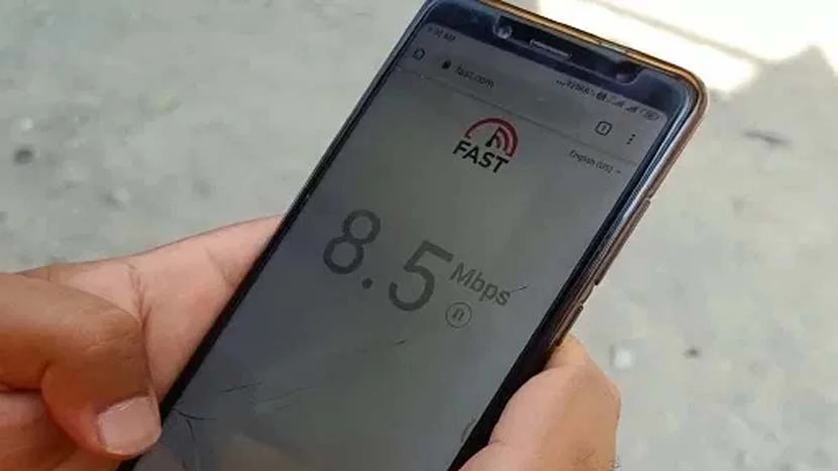 ১৮ মাসেরও বেশি সময় পরে জম্মু কাশ্মীরে
4G পরিষেবা চালু