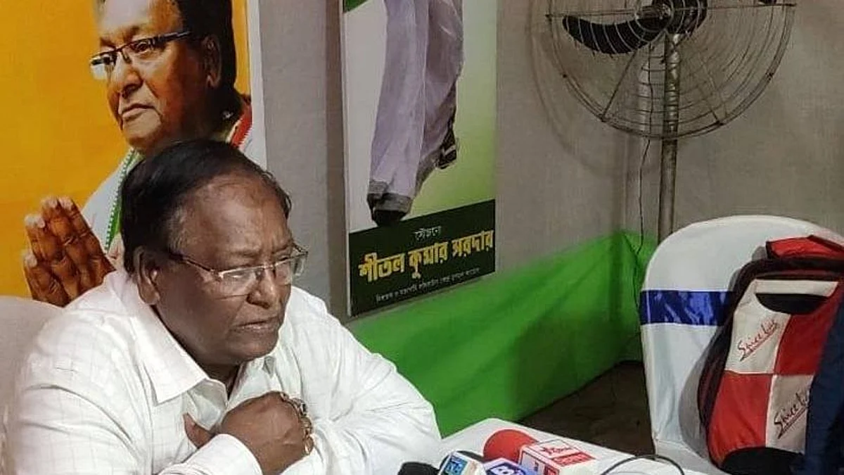 দলীয় অনুষ্ঠানে ডাক না পাওয়ায় ক্ষুব্ধ প্রবীণ তৃণমূল বিধায়ক শীতল সর্দার