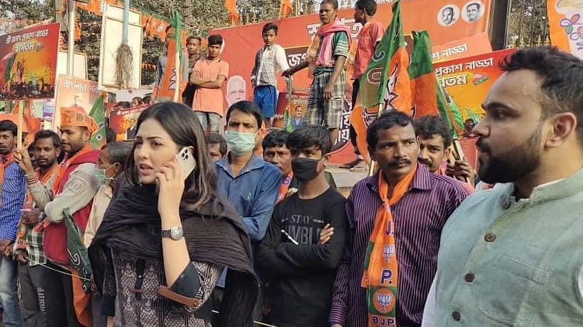 কোকেন সহ গ্রেপ্তার বিজেপি নেত্রী পামেলা গোস্বামী, ভোটের মুখে অস্বস্তিতে গেরুয়া শিবির