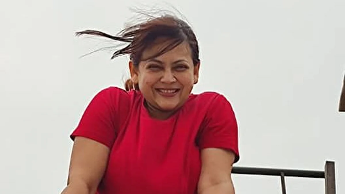 'এখনও রাজ্যবাসীর চোখ খুলবে না?' - বজরং দলের পোস্টারের প্রতিবাদে সরব শ্রীলেখা
