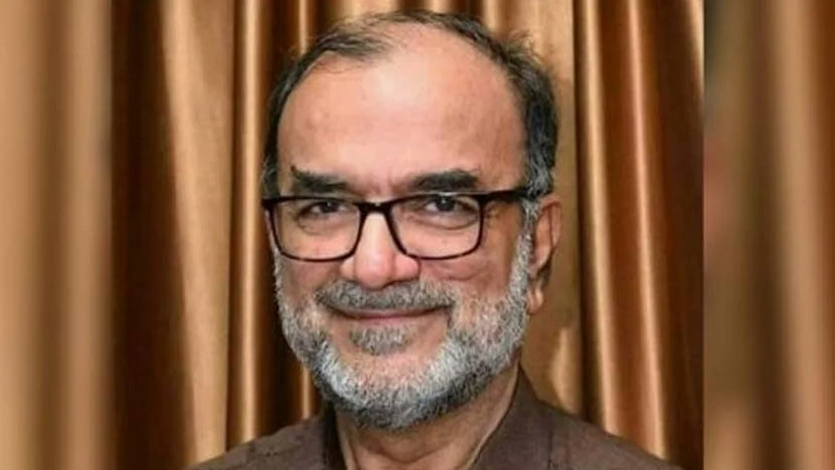 কংক্রিটের দেওয়াল তুলে কৃষকদের আলোচনার জন্য ডাকতে পারেন না: বিকাশরঞ্জন ভট্টাচার্য