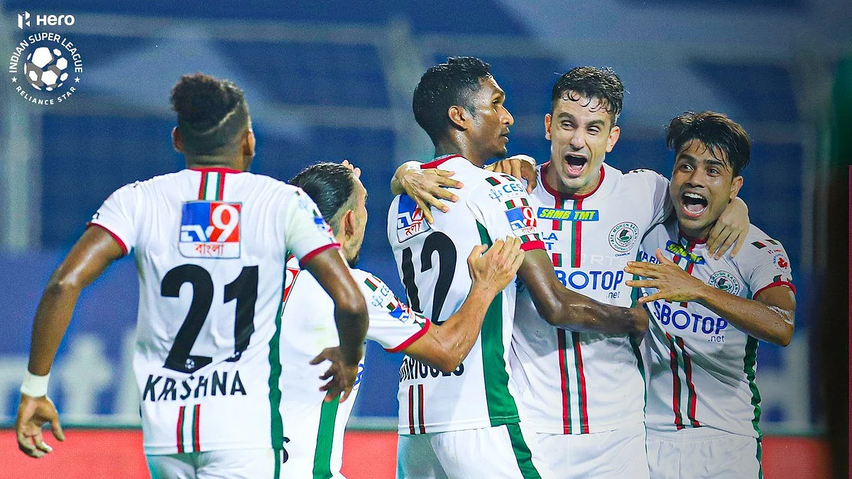 ISL: ব্যাঙ্গালুরুকে ২-০ গোলে হারিয়ে শীর্ষে থাকা মুম্বইয়ের ঘাড়ে নিঃশ্বাস ফেলছে এটিকে মোহনবাগান
