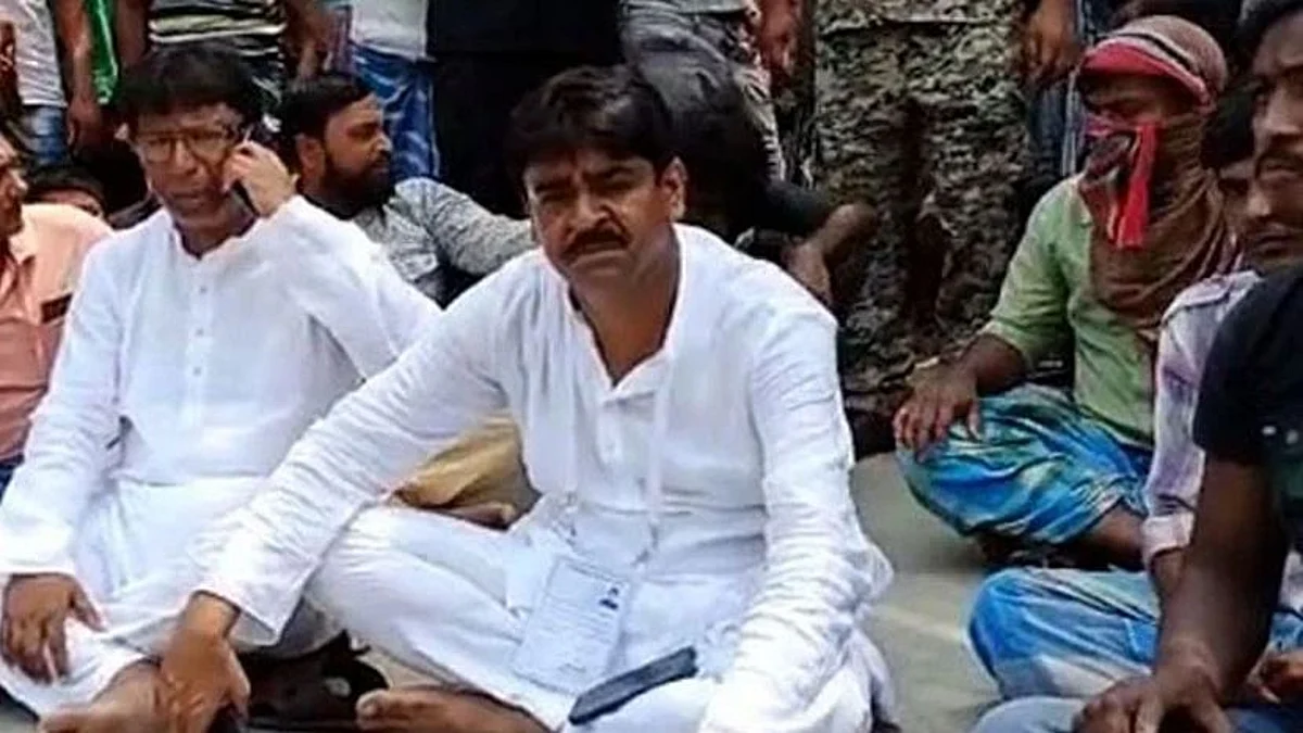 কেন্দ্রীয় বাহিনী নিষ্ক্রিয়, ISF-এর বিরুদ্ধে অভিযোগ এনে অবস্থানে তৃণমূল প্রার্থী শওকত মোল্লা