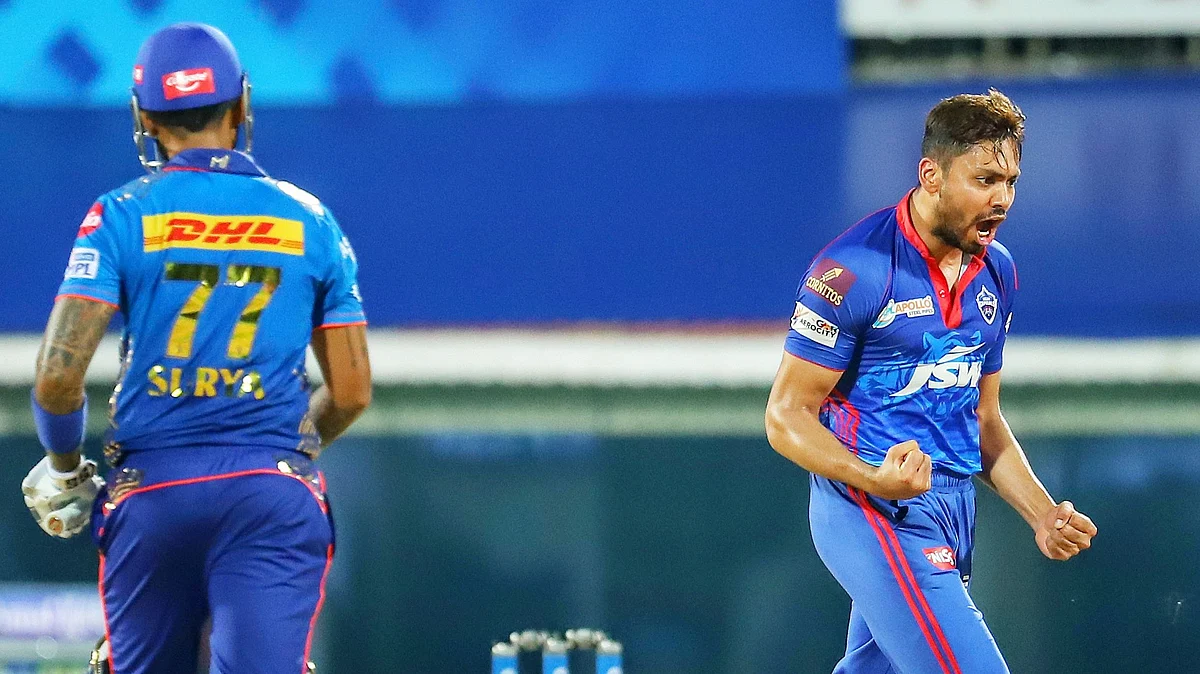 IPL: অমিত মিশ্রার ঘূর্ণিতে নাস্তানাবুদ মুম্বই ইন্ডিয়ানসের সংগ্রহ ১৩৭ রান