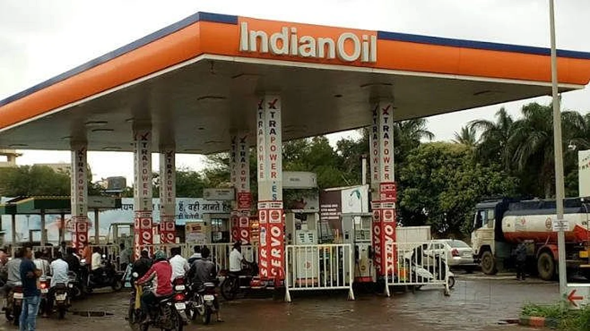 Petroleum Price Hike: মুম্বাইতে ১০০ টাকা ছাড়ালো ডিজেল, পেট্রোল ১১০ ছুঁই ছুঁই