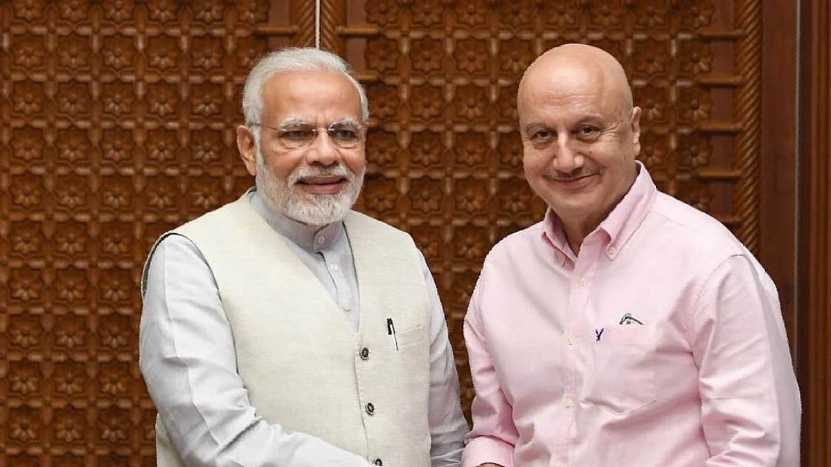 ভাবমূর্তি তৈরির থেকেও জরুরি মানুষের জীবন বাঁচানো: কেন্দ্রের সমালোচনায় অনুপম খের