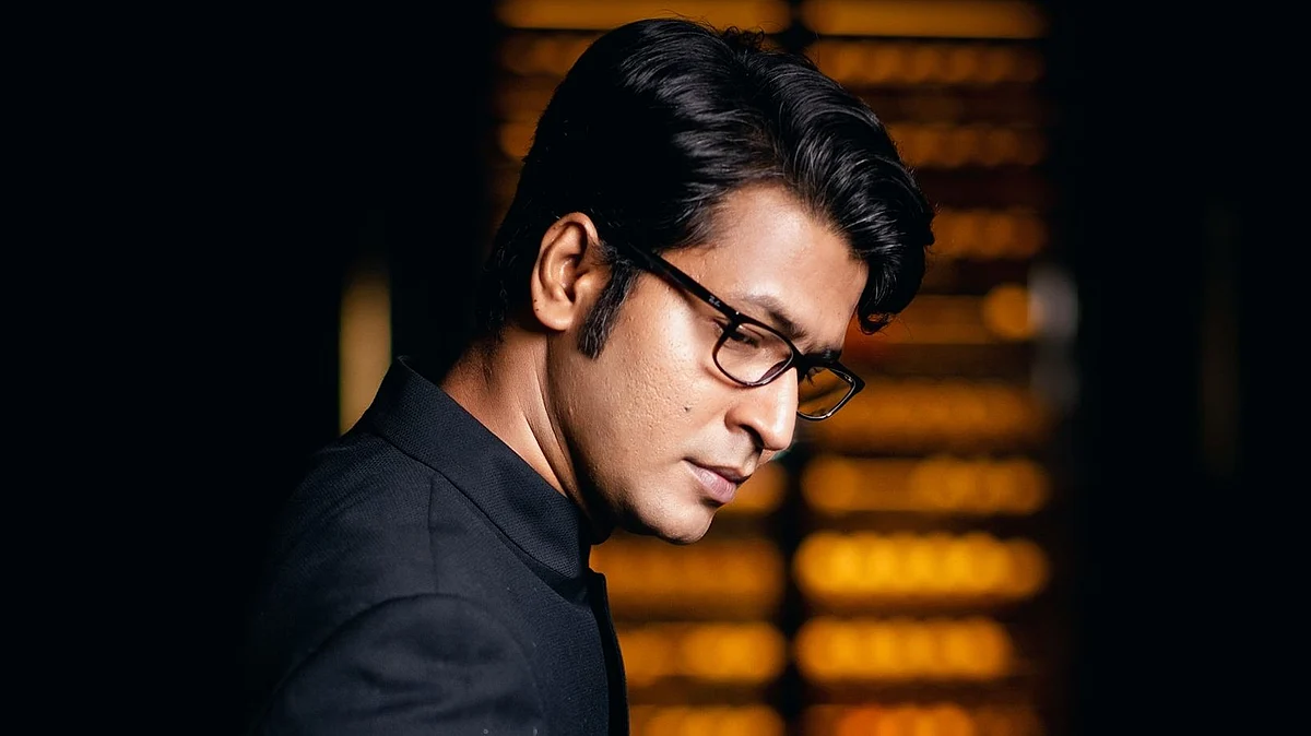 অনির্বাণ ভট্টাচার্য