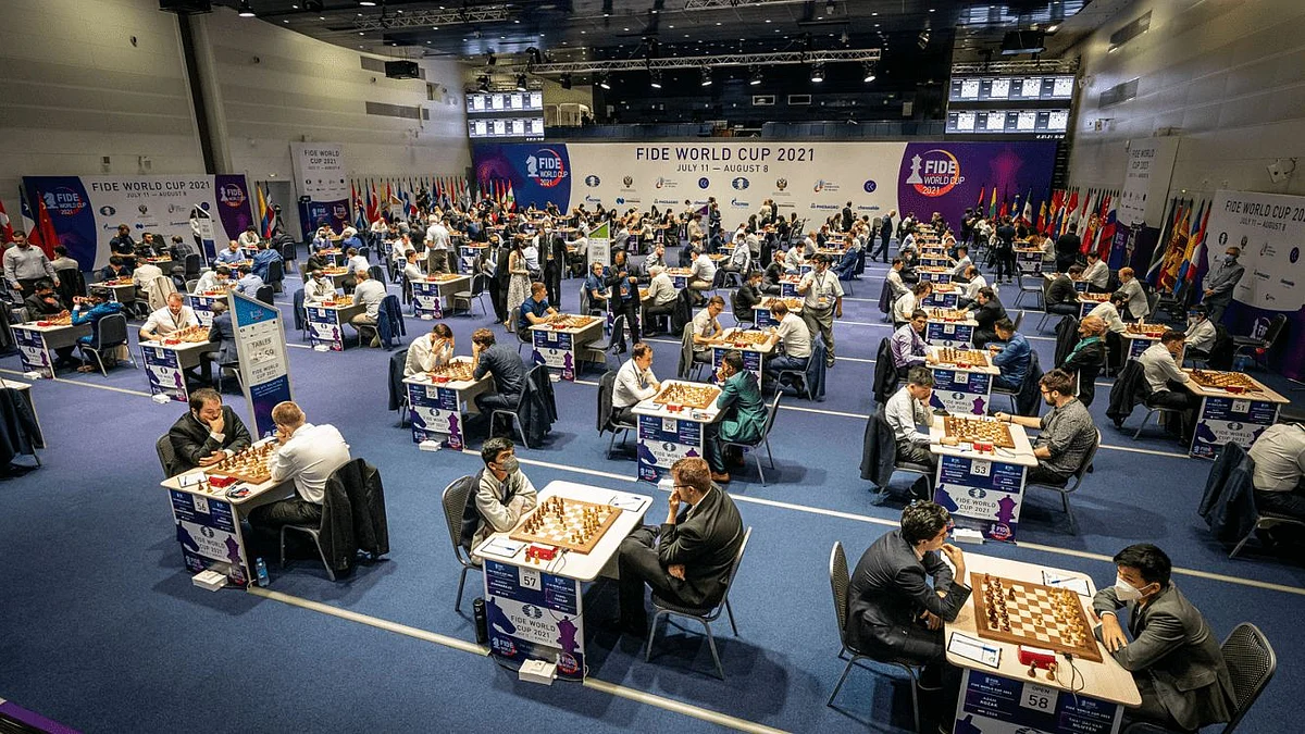 Chess World Cup: কড়া সতর্কতা সত্ত্বেও একাধিক প্রতিযোগীর করোনা সংক্রমণ