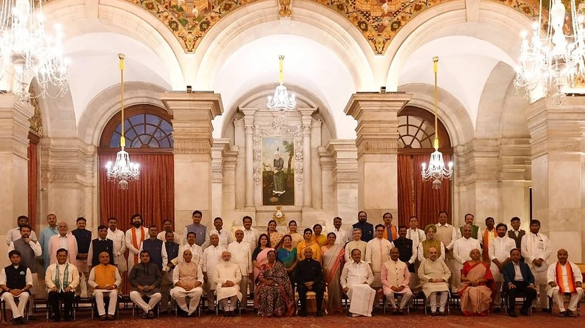 Cabinet Reshuffle: এক নজরে দেখে নিন মোদীর নতুন মন্ত্রিসভায় কার কোন দপ্তর