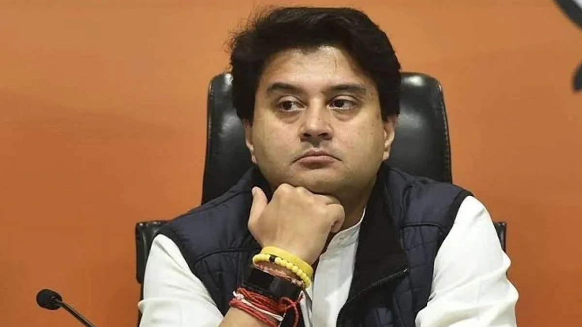 মন্ত্রী হয়েই সমস্যায় পড়লেন জ্যোতিরাদিত্য সিন্ধিয়া