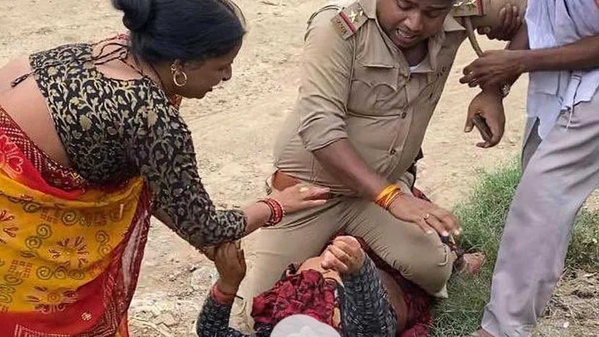 Uttar Pradesh: মহিলার সঙ্গে দুর্ব্যবহারের ঘটনায় পুলিশ আধিকারিকের বিরুদ্ধে তদন্তের নির্দেশ