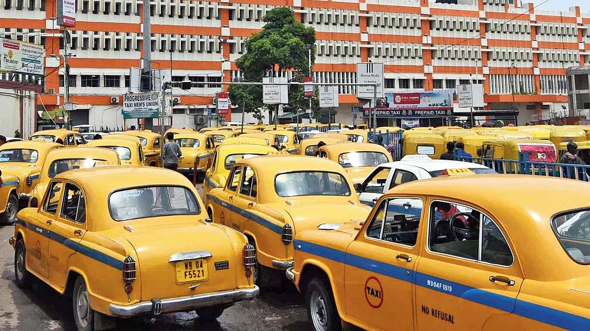 Fuel Price Hike Effect: ভাড়া বৃদ্ধির দাবিতে ২ আগস্ট রাজ্যজুড়ে ট্যাক্সি ও অ্যাপ ক্যাব ধর্মঘট