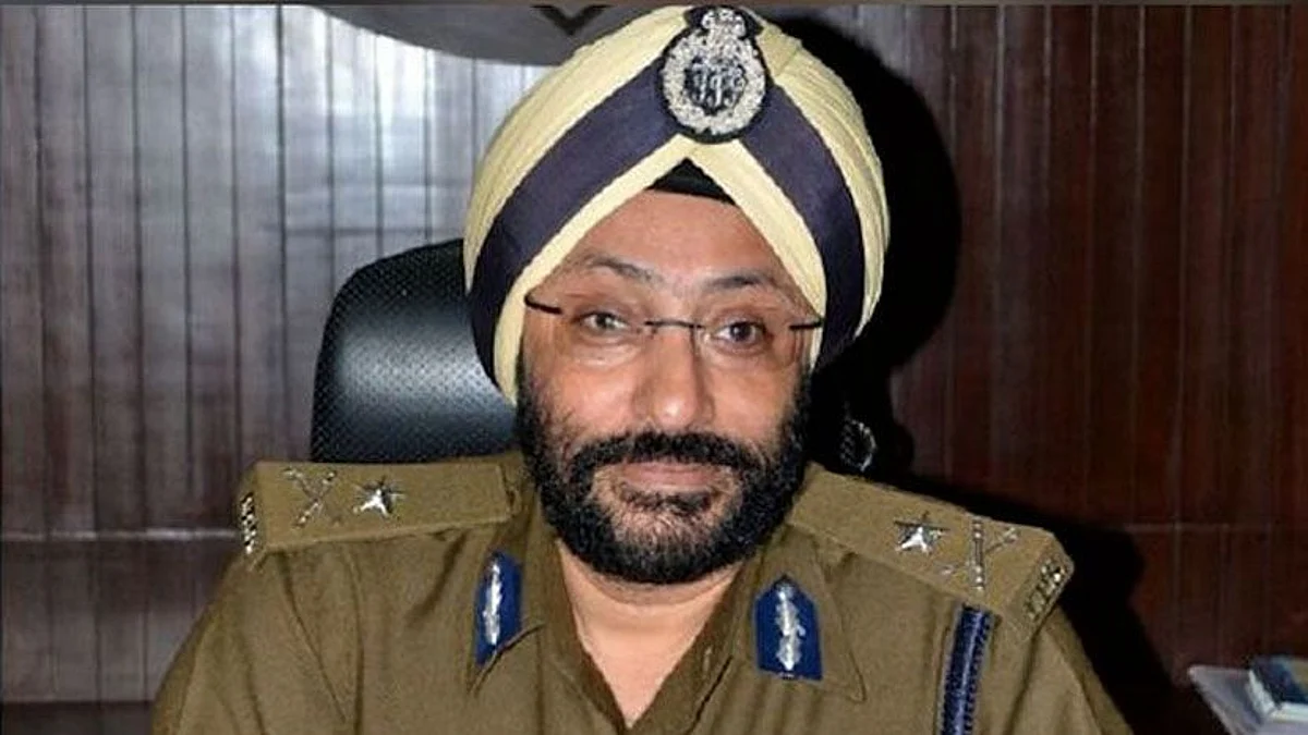 Chhattisgarh: IPS অফিসারের বিরুদ্ধে দেশদ্রোহের মামলা দায়ের পুলিশের