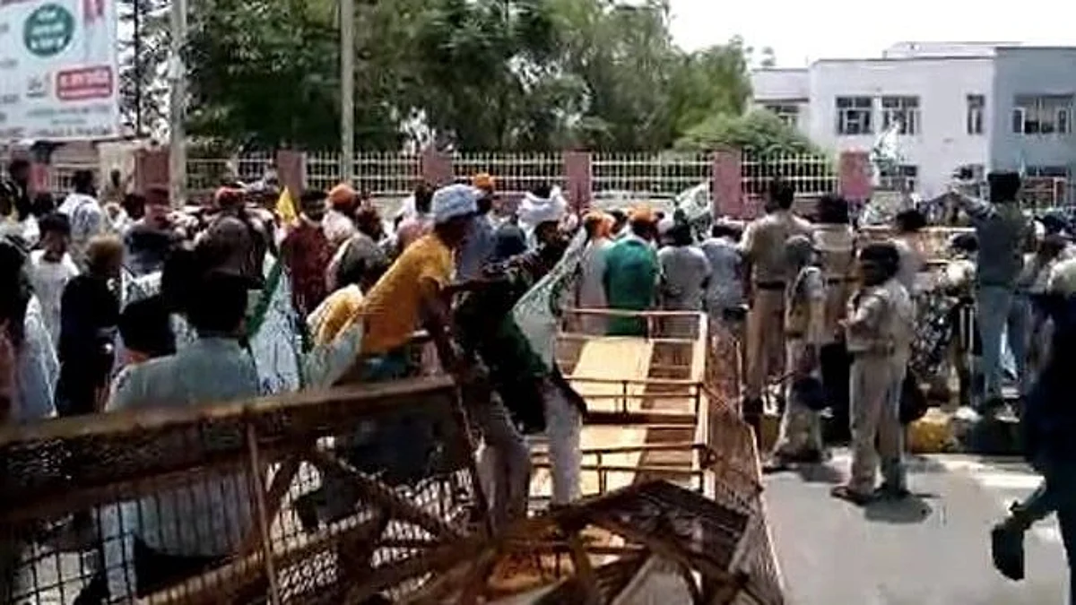 Haryana: রাষ্ট্রদ্রোহের মামলার প্রতিবাদে কৃষক বিক্ষোভে উত্তাল সিরসা