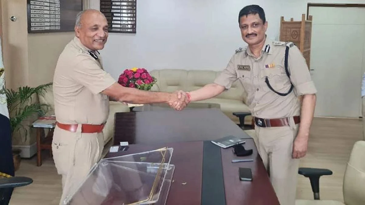 রাজ্য পুলিশের নতুন DG হিন্দুত্ববাদী নেতা মদনমোহন মালব্যের পরিবারের সদস্য মনোজ মালব্য