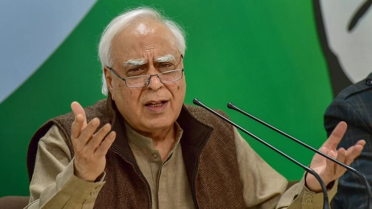 'কংগ্রেসে এখন নির্বাচিত সভাপতিই নেই' - গান্ধী পরিবারের উপরে ক্ষুব্ধ কপিল সিব্বল