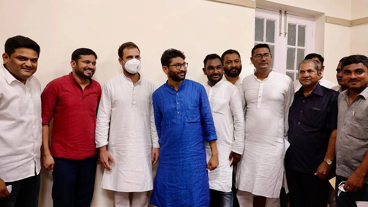 Kanhaiya Kumar: জিগনেশ মেভানীকে সাথে নিয়ে কংগ্রেসে যোগ কানহাইয়া কুমারের