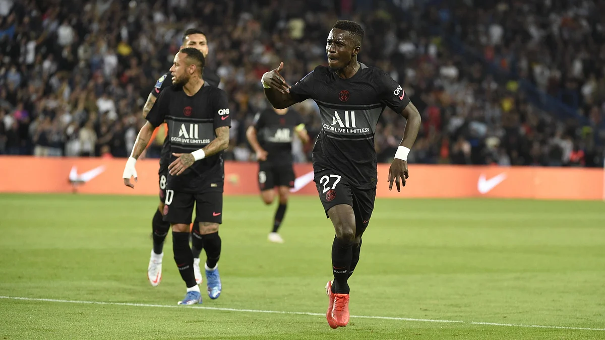 PSG-র জয়ের ধারা অব্যাহত, ইপিএলে লিভারপুলের ড্রয়ের রাতে লা লিগায় ড্র রিয়েল মাদ্রিদেরও