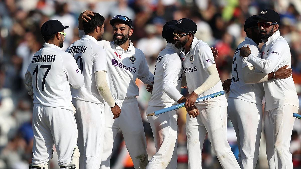 ম্যানচেস্টার পৌঁছাল বিরাট বাহিনী, সিরিজ বাঁচাতে ইংল্যান্ড দলে আনা হলো জস বাটলার, জ্যাক লিচকে