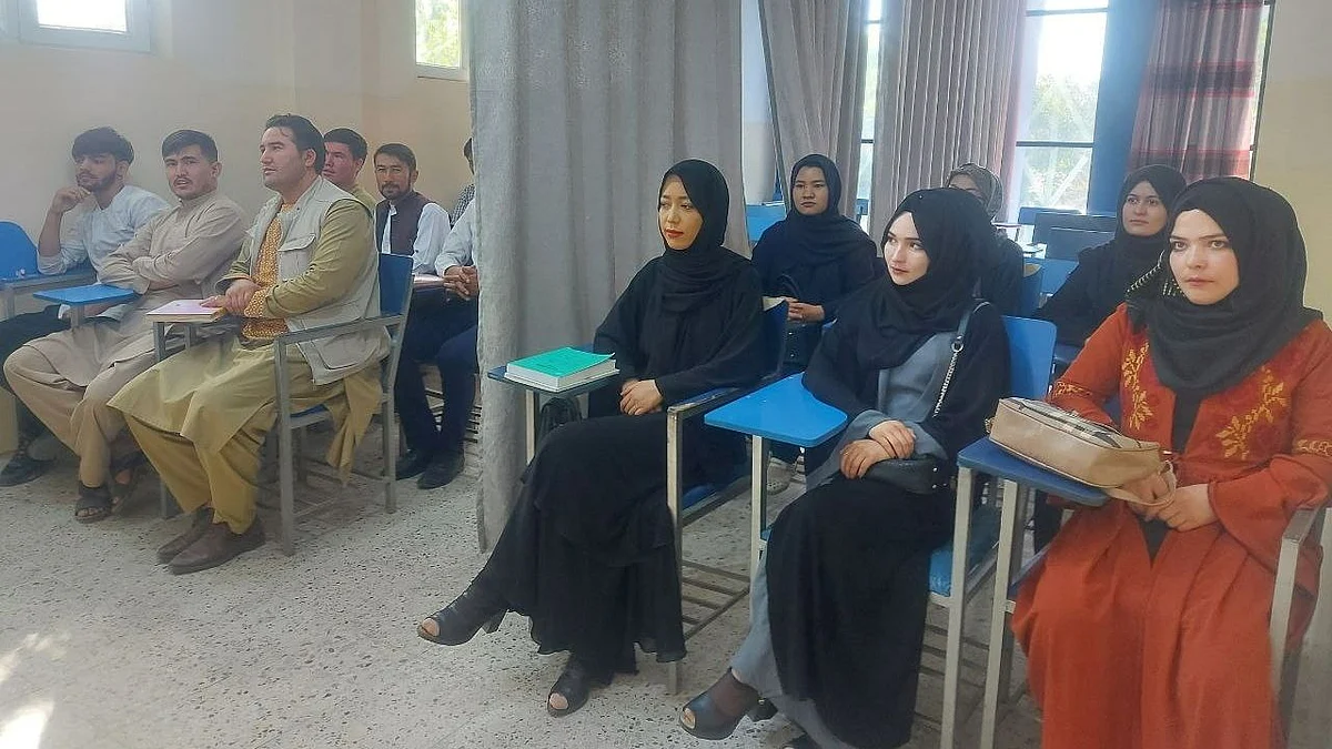 Afghanistan: কাবুল বিশ্ববিদ্যালয়ে প্রবেশ নিষেধ মহিলাদের, নিষেধাজ্ঞা জারি নতুন উপাচার্যের