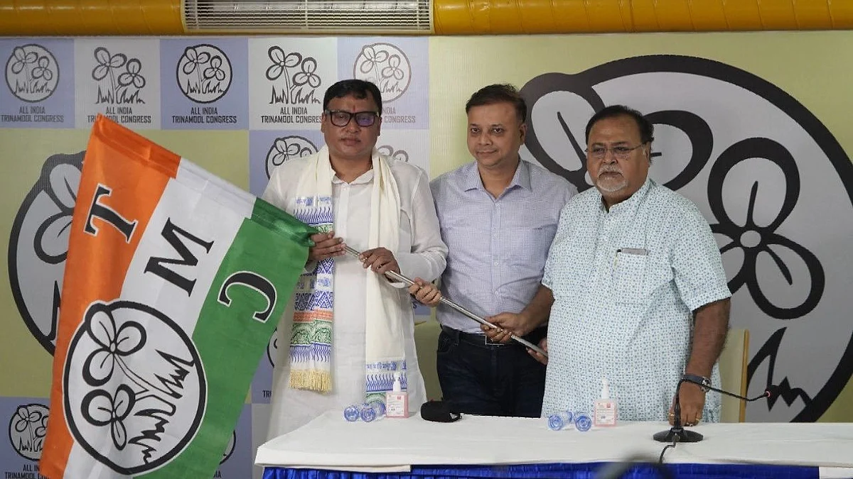 'বিজেপিতে শুধু ষড়যন্ত্র' - তৃণমূলে যোগ দিয়ে রায়গঞ্জের বিধায়ক, 'বড় ব্যবসায়ী', কটাক্ষ সুকান্ত'র