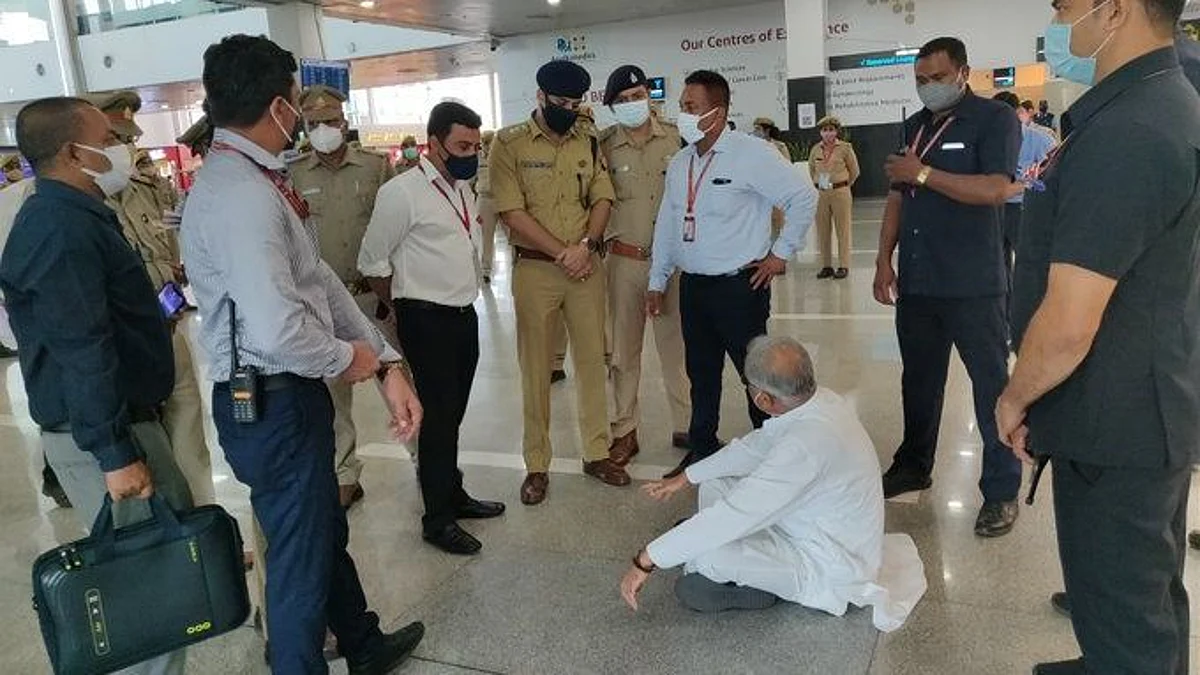 Uttar Pradesh: সীতাপুরে ড্রোন দিয়ে প্রিয়াঙ্কার গতিবিধির উপরে নজর রাখা হচ্ছে - দাবি কংগ্রেসের