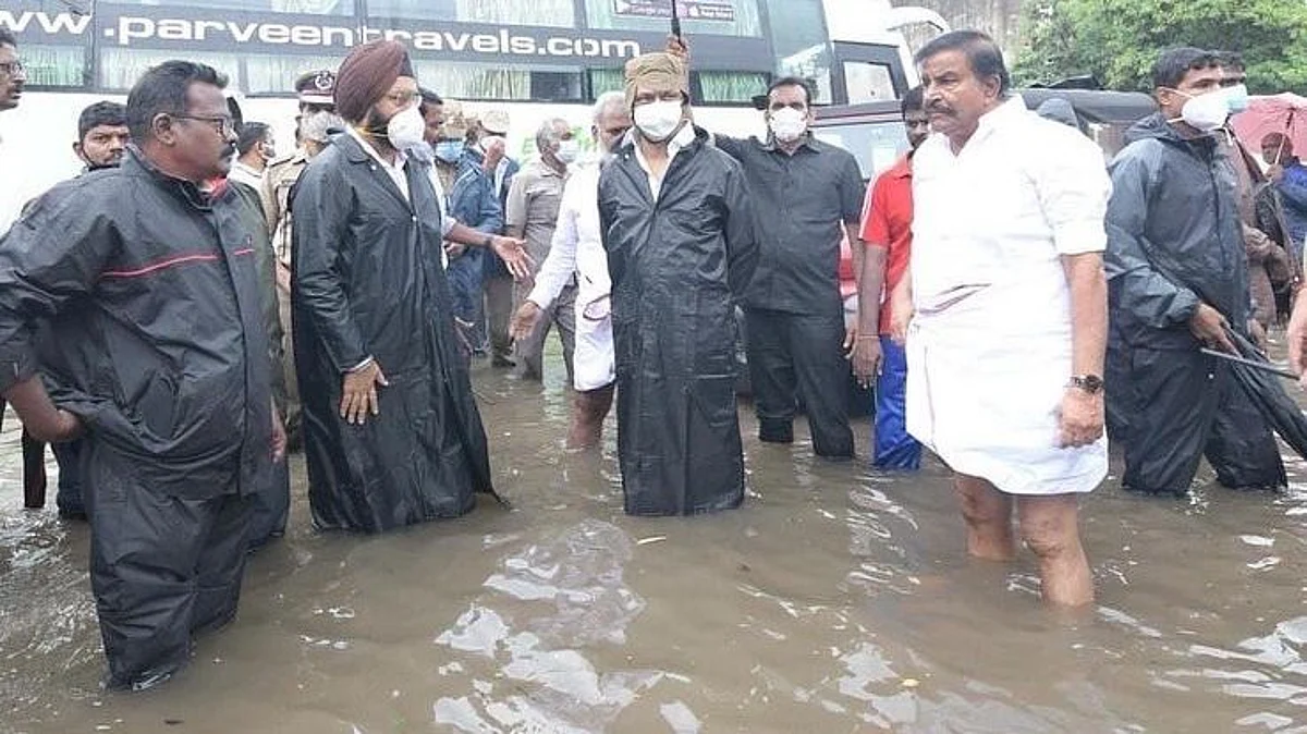 Tamilnadu: ভয়াবহ বৃষ্টিতে জলমগ্ন চেন্নাই, রাস্তায় নেমেছেন মুখ্যমন্ত্রী স্ট্যালিন