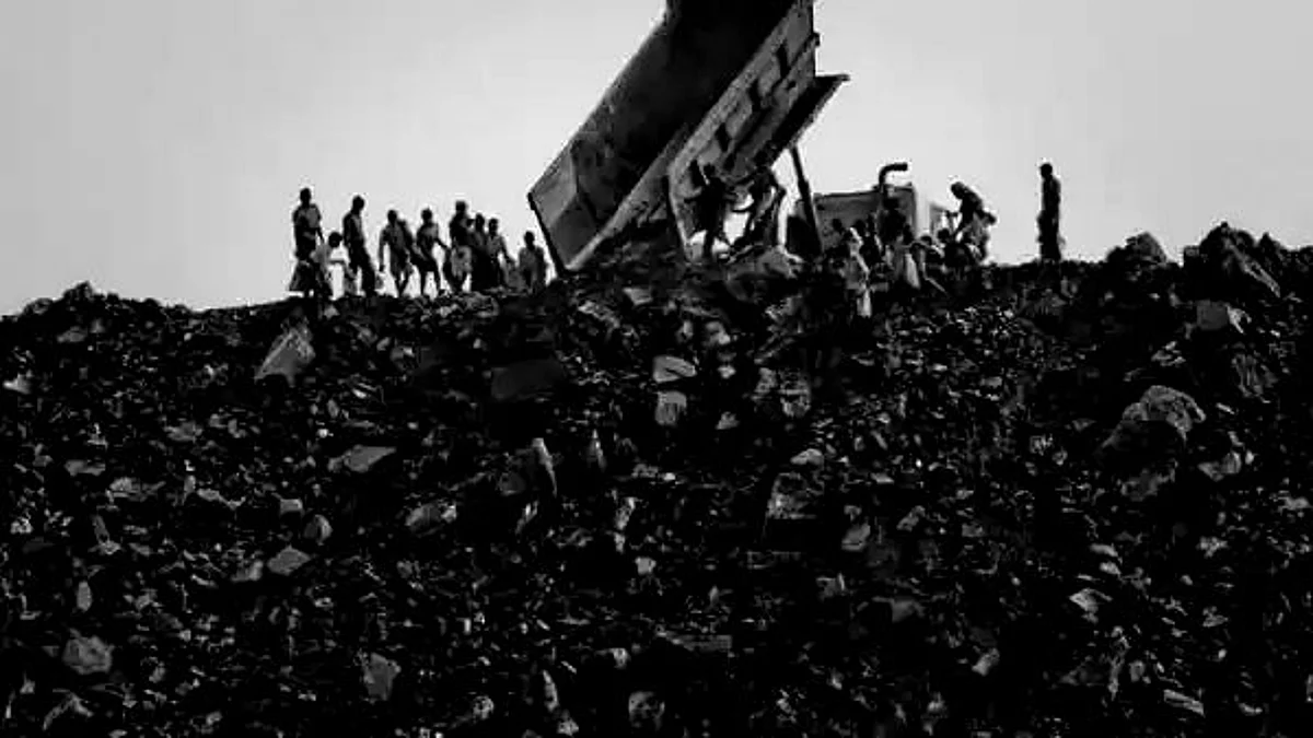 Coal Smuggling Case: বেআইনি কয়লা পাচার কান্ডে আরও ৯.২৮ কোটি টাকার সম্পদ বাজেয়াপ্ত করলো ED