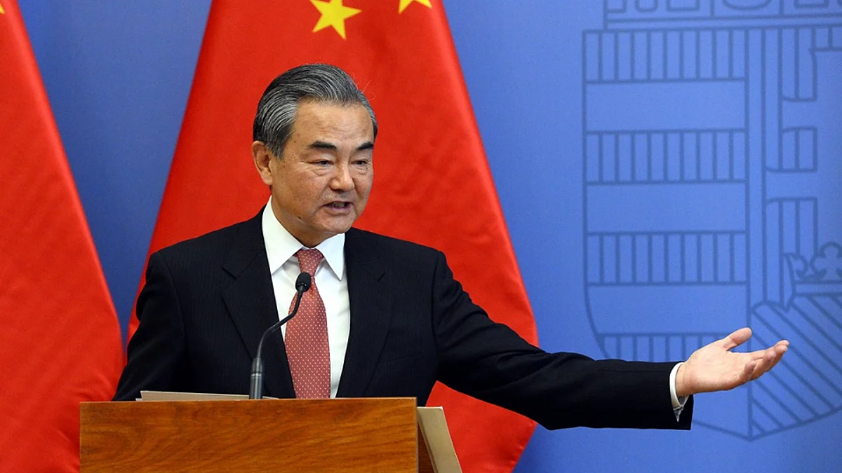 India-China: সম্পর্কের বরফ কী গলবে! নয়া দিল্লিকে বন্ধুত্বের বার্তা চীনা বিদেশমন্ত্রীর
