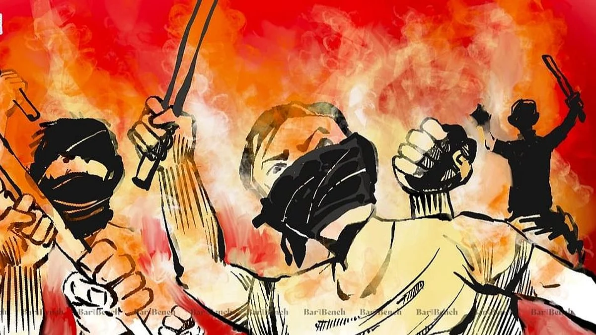 গাছ কেটে ধর্মীয় অনুভূতিতে আঘাত - অভিযুক্তকে মারধর করে আগুনে পুড়িয়ে হত্যা উত্তেজিত জনতার