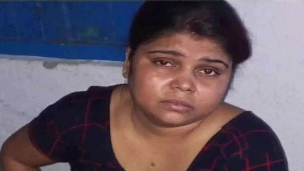 Jalpaiguri: শহর জুড়ে রমরমিয়ে চলছে মাদকের কারবার, গ্রেফতার তৃণমূল নেতার বোন