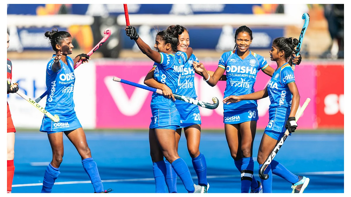 FIH Women's Junior World Cup: দক্ষিণ কোরিয়াকে একতরফা ভাবে হারিয়ে সেমিফাইনালে ভারতের জুনিয়র দল