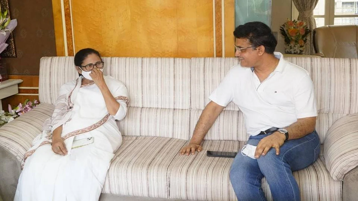 মুখ্যমন্ত্রীকে 'কাছের মানুষ' বললেন সৌরভ, 'রাজনীতিতে এলে ভালোই করবে' - মন্তব্য ডোনার