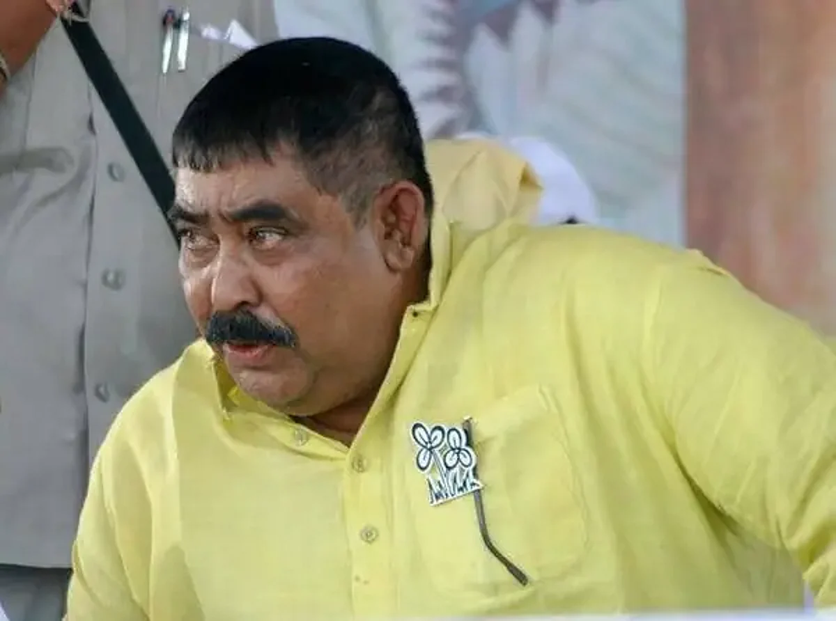 পাঁচ ঘণ্টার ম্যারাথন জেরা, গরুপাচার মামলায় অনুব্রতর দেহরক্ষী সায়গল হোসেনকে গ্রেফতার করলো CBI