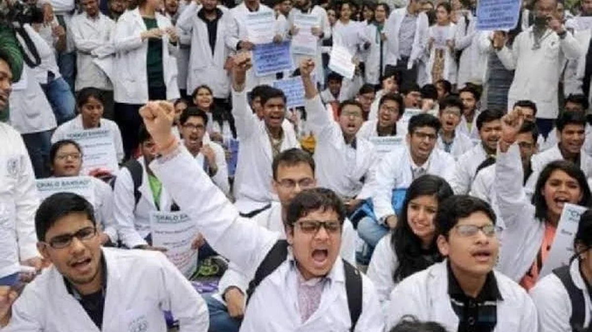 গুজরাটে বেসরকারি হাসপাতালের চিকিৎসকরা ধর্মঘটে