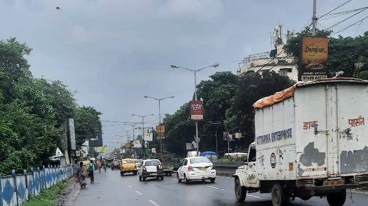 কলকাতায় মেঘের ঘনঘটা