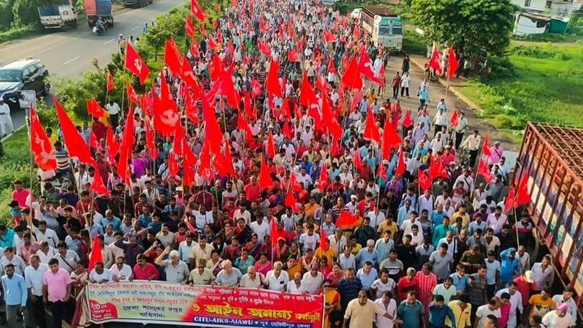 পূর্ব মেদিনীপুরে ট্রেড ইউনিয়নের মিছিল