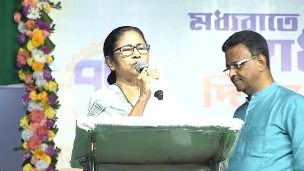 জনসভায় মমতা বন্দ্যোপাধ্যায়
