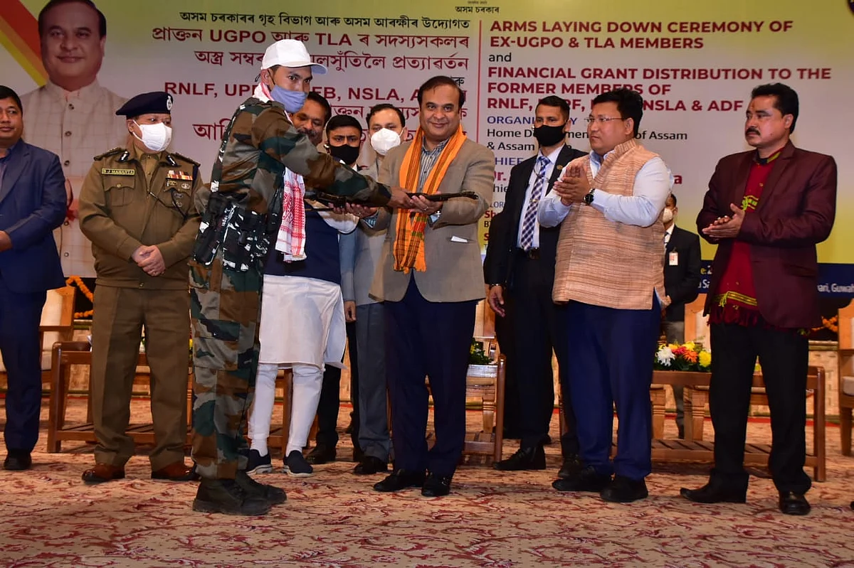 Assam: 246 Militants Surrender Before CM
