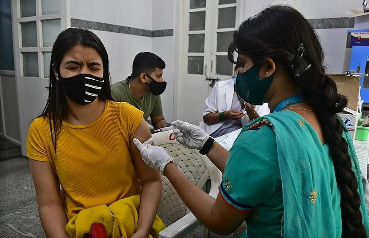 Dip In Daily Covid-19 Cases As India's Vaccine Tally Rises To 177.13 Cr