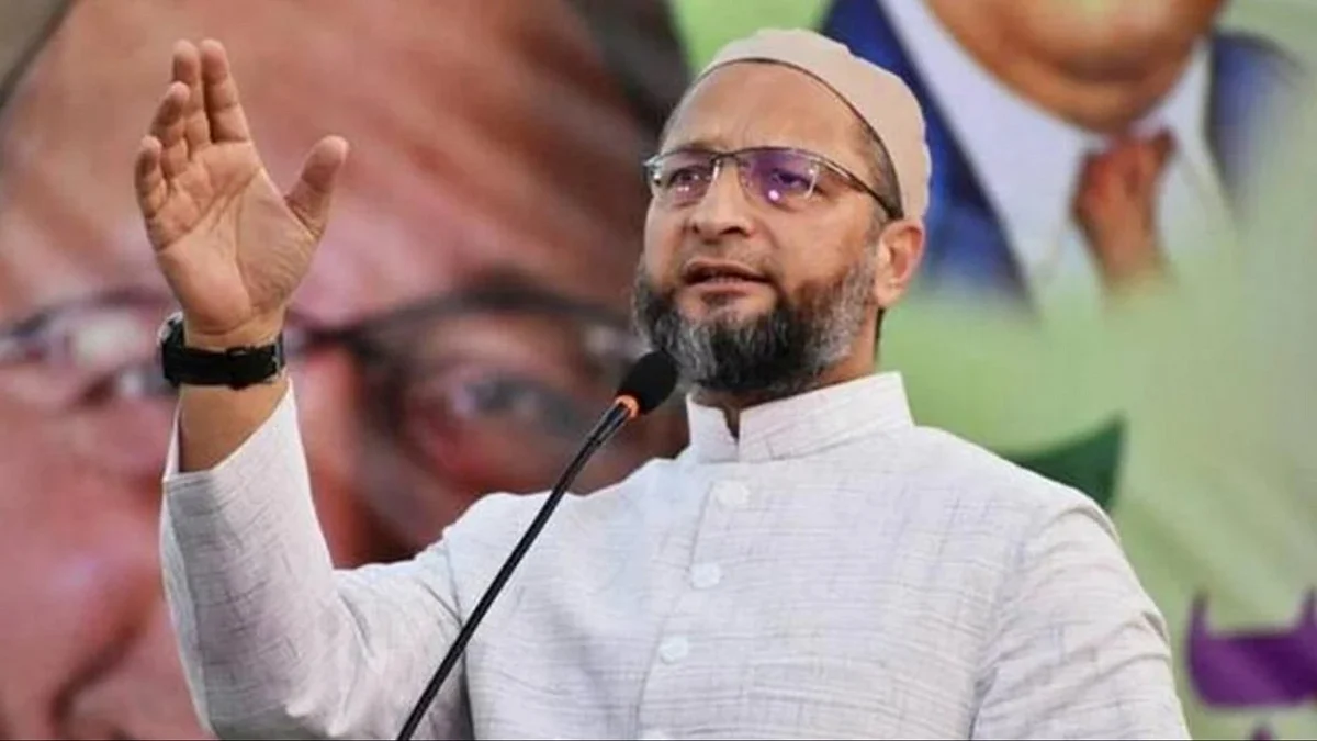 AIMIM Chief Asaduddin Owaisi's convoy fired at in UP