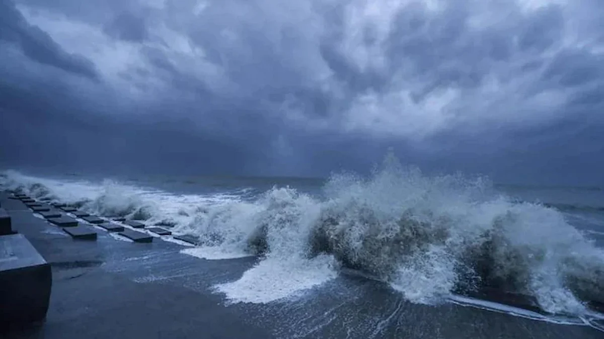 Cyclone 'Asani' to Move Northwestwards till May 10
